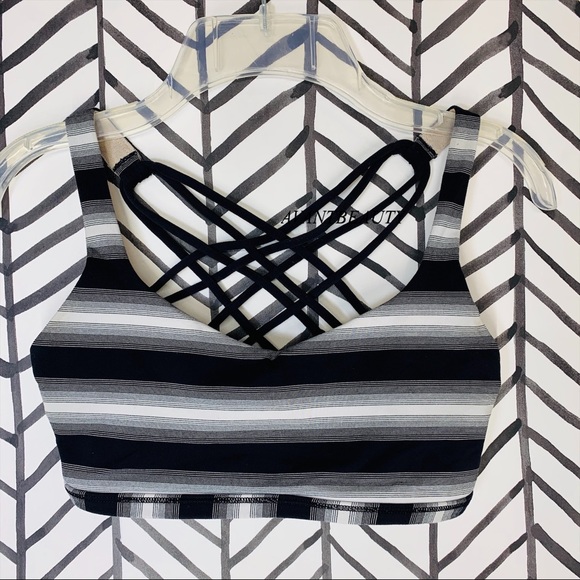 lululemon athletica Other - 🔸 Lululemon free to be wild bra striped black 4